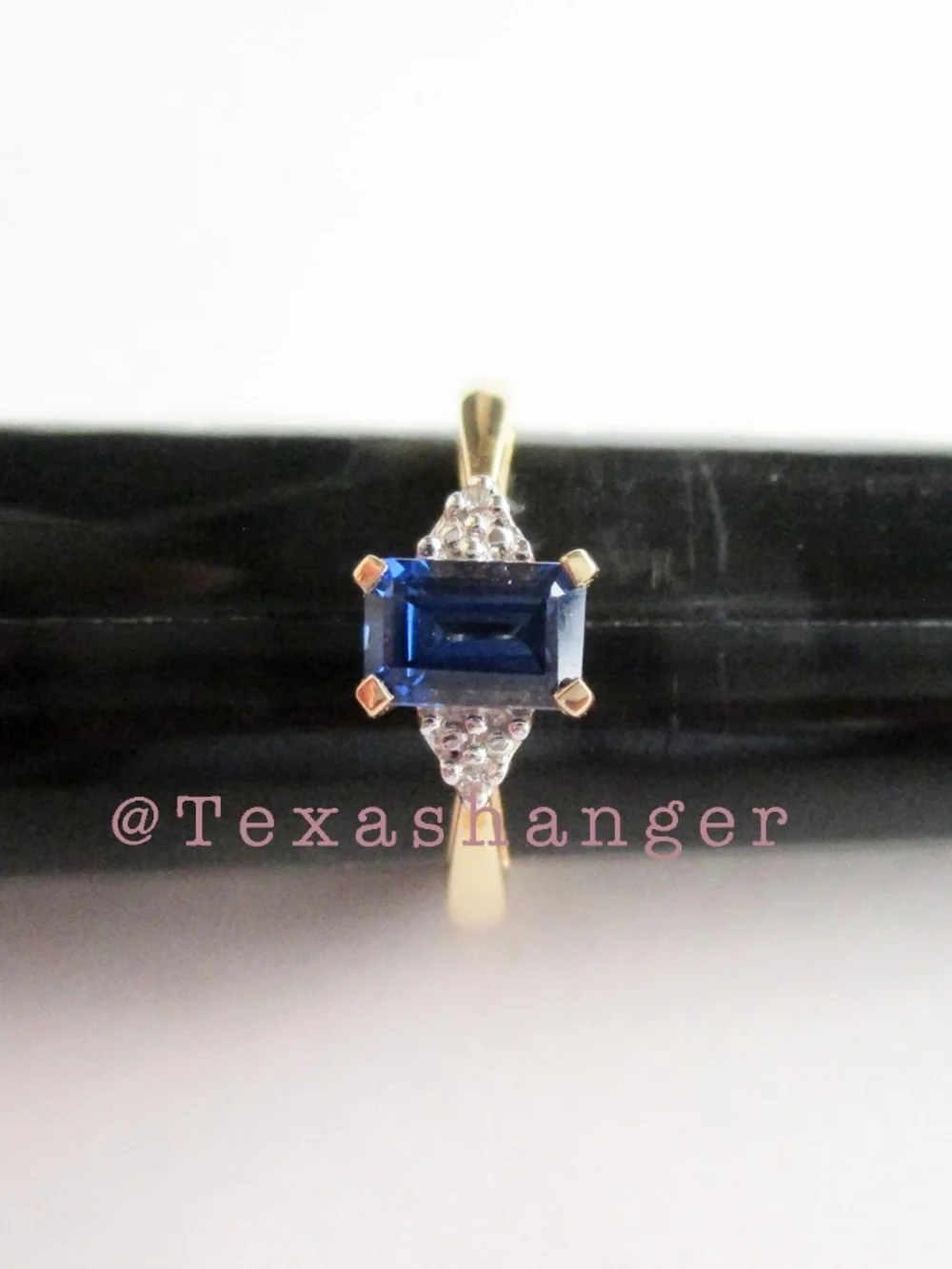 10KT Yellow Gold Blue Sapphire and Diamond Ring Size 7 Estate Vintage
